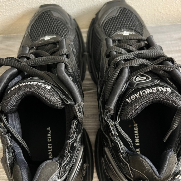Balenciaga Runners - Picture 6 of 8